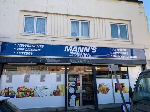 LICENSED CONVENIENCE STORE & NEWSAGENT WITH FAMILY APARTMENT IN KIDDERMINSTER Photo 1