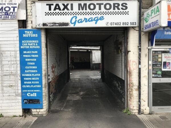 GARAGE REPAIRS WORKSHOP IN CARDIFF SUBURB GARAGE REPAIRS WORKSHOP IN CARDIFF SUBURB