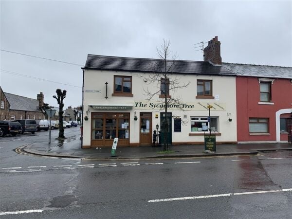 FREEHOLD TOURIST TOWN CENTRE LICENSED COFFEE SHOP WITH B&B ACCOMMODATION IN CUMBRIA FREEHOLD TOURIST TOWN CENTRE LICENSED COFFEE SHOP WITH B&B ACCOMMODATION IN CUMBRIA