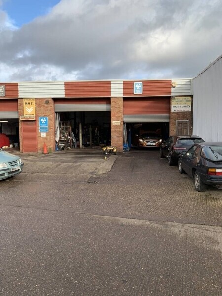 MOT TESTING & REPAIRS CENTRE IN LEAMINGTON SPA Photo 1