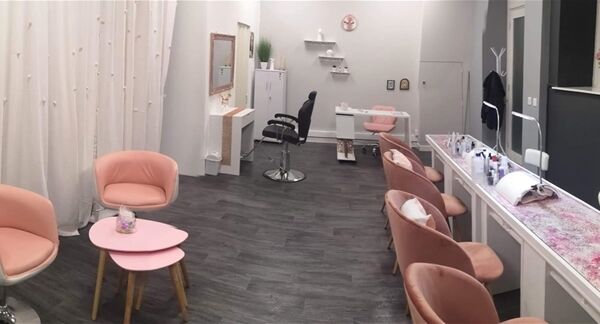 SUPERB NAILS & BEAUTY STUDIO IN BIRMINGHAM SUPERB NAILS & BEAUTY STUDIO IN BIRMINGHAM