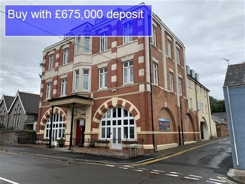 FREEHOLD B&B OR SELF CATERING APARTMENTS WITH LICENSED BAR & RESTAURANT IN PEMBROKE DOCK FREEHOLD B&B OR SELF CATERING APARTMENTS WITH LICENSED BAR & RESTAURANT IN PEMBROKE DOCK