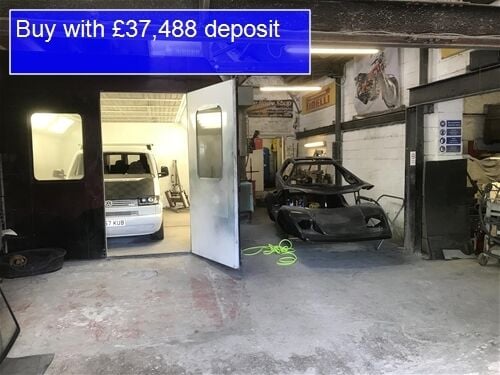 HIGHLY REGARDED AUTO BODY & PAINT RESTORATION & CUSTOMIZING CENTRE NEAR BOLTON HIGHLY REGARDED AUTO BODY & PAINT RESTORATION & CUSTOMIZING CENTRE NEAR BOLTON