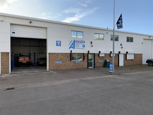 MOT TESTING & REPAIRS CENTRE IN CARDIFF SUBURB MOT TESTING & REPAIRS CENTRE IN CARDIFF SUBURB