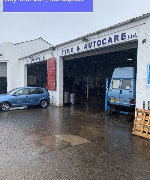 MOT TESTING & TYRE CENTRE IN BUCKHAVEN/FIFE
