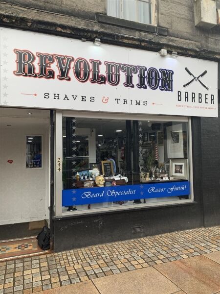 STYLISH GENTLEMENS HAIR SALON IN KIRKCALDY TOWN CENTRE STYLISH GENTLEMENS HAIR SALON IN KIRKCALDY TOWN CENTRE