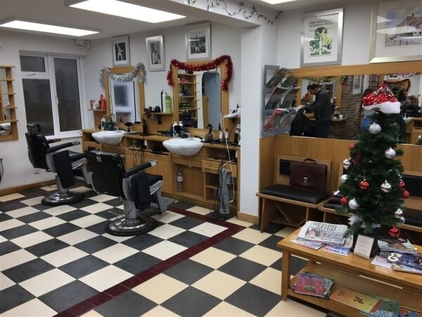 FREEHOLD OR LEASEHOLD GENTS HAIR SALON WITH PRIVATE APARTMENT IN REIGATE FREEHOLD OR LEASEHOLD GENTS HAIR SALON WITH PRIVATE APARTMENT IN REIGATE