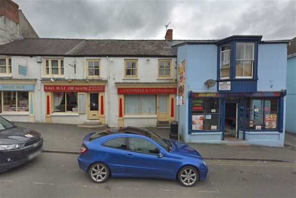 FREEHOLD LICENSED RESTAURANT WITH FAMILY APARTMENT IN DYFED WALES