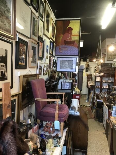 RETAIL ANTIQUES & COLLECTABLES EMPORIUM IN GLASGOW CITY CENTRE RETAIL ANTIQUES & COLLECTABLES EMPORIUM IN GLASGOW CITY CENTRE