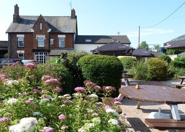 OXFORDSHIRE THAMES VALLEY SUCCESSFUL INN Photo 1