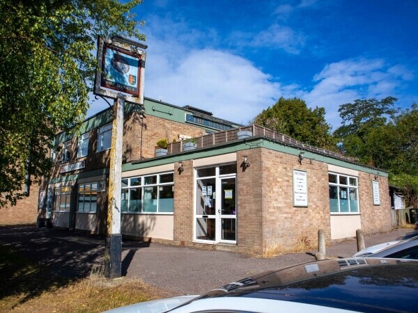HAMPSHIRE - PURPOSE BUILT COMMUNITY PUB Photo 1