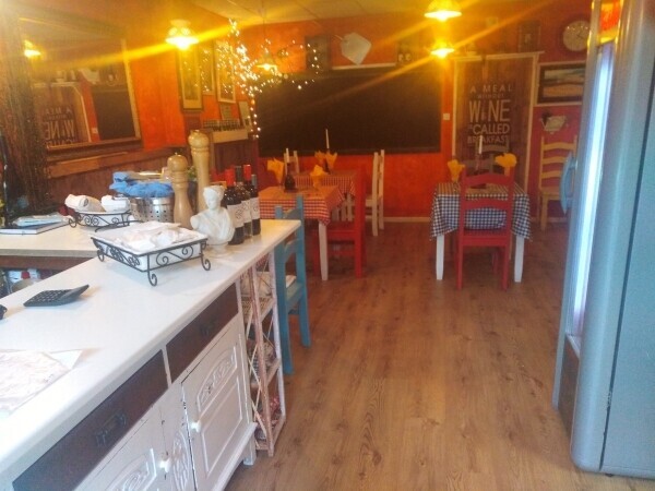 Pizza pasta takeaway diner Photo 1