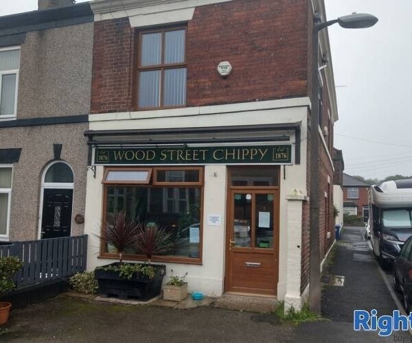 Traditional Fish & Chips Shop With 2 Bed Flat Photo 1