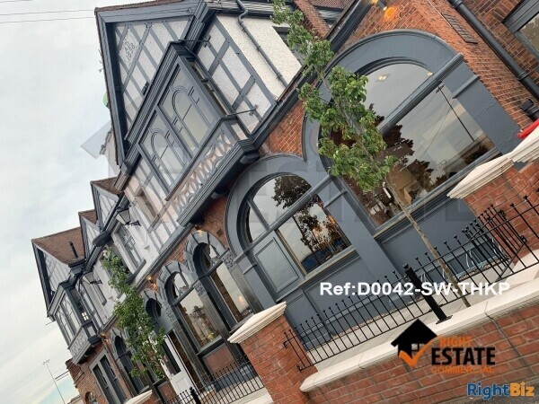 Pub in a prime location for investment - Wimbledon Photo 1