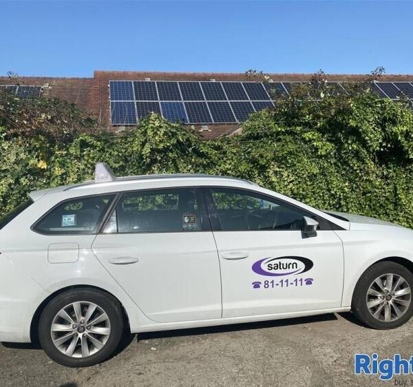*REDUCTION* Taxi Company- Stirling Photo 1