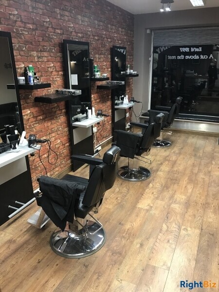 Barber shop for sale to rent in Somerset Photo 1