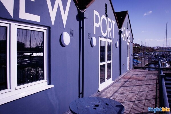 Leasehold Pub/Restaurant For Sale in West Sussex Photo 1