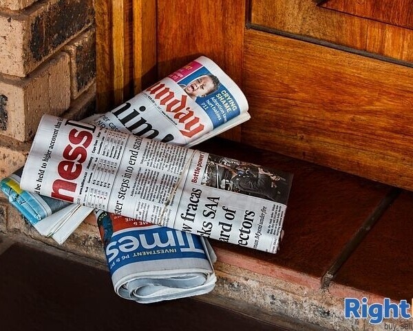 OXFORD CITY CENTRE LICENSED NEWSAGENTS. Excellent location with regular high footfall. Photo 1