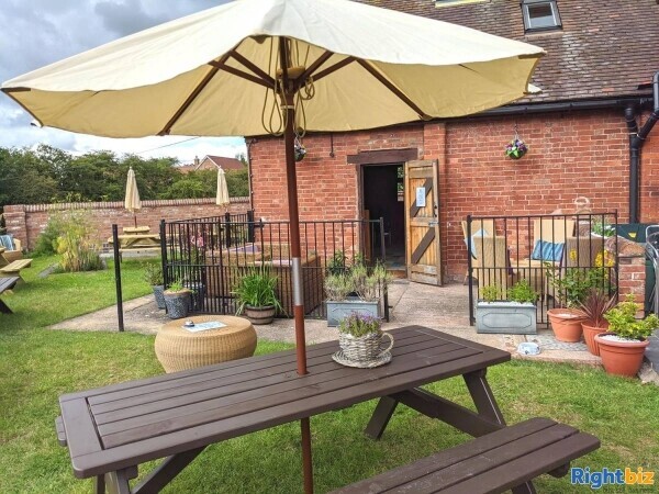 Leasehold Cafe & Coffee Shop Located In Wootton Wawen Photo 1