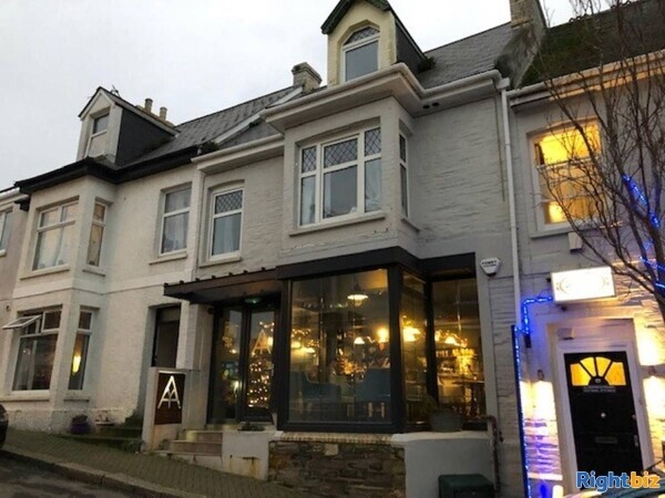 Freehold Wine Bar & Coffee House with 3 Boutique Letting Rooms Located In Newquay Photo 1