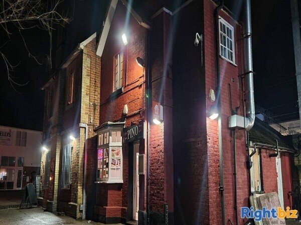 Newly established Cafe/Takeaway business for sale Photo 1