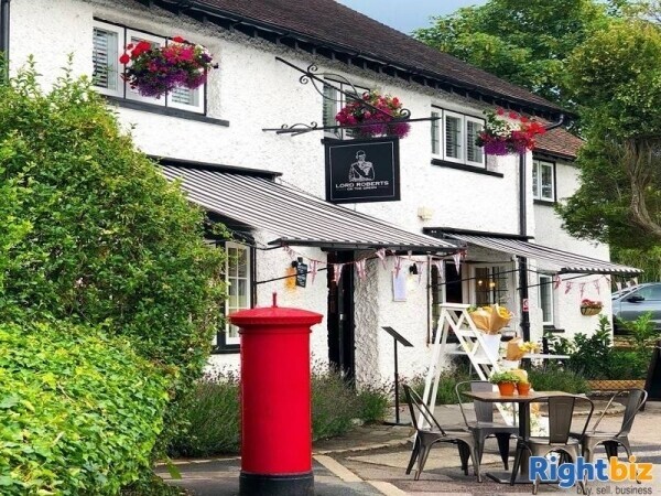 Well established Coffee Shop/Bistro for sale Photo 1