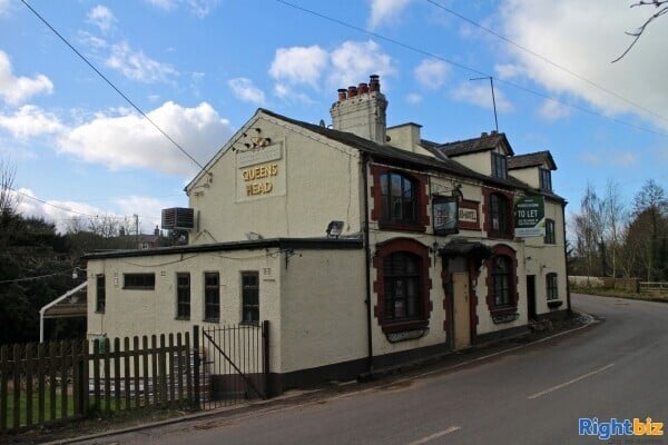 CHESHIRE - TRADITIONAL COUNTRY PUB Photo 1