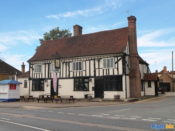 ESSEX - RESIDENTIAL CHELMSFORD PUB Photo 1
