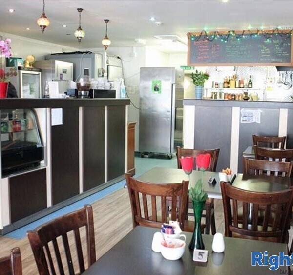 MONMOUTHSHIRE - BUSY TOWN CENTRE CAFE RESTAURANT Photo 1
