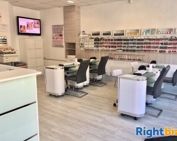 VERY SUCCESSFUL, ESTABLISHED, HIGHLY PROFITABLE  FULLY MANAGED SALON SITTINGBOURNE KENT Photo 1