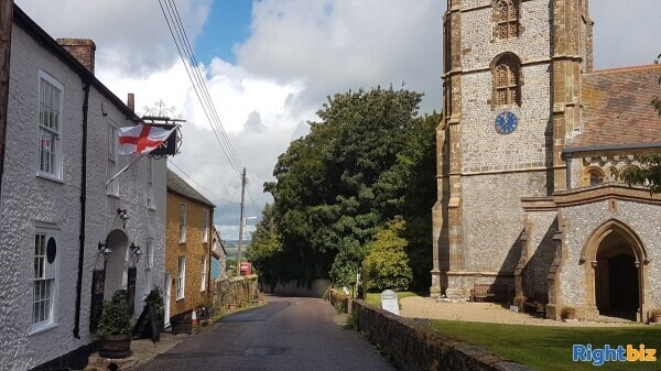 DEVON - DEVON/DORSET BORDER INN Photo 1