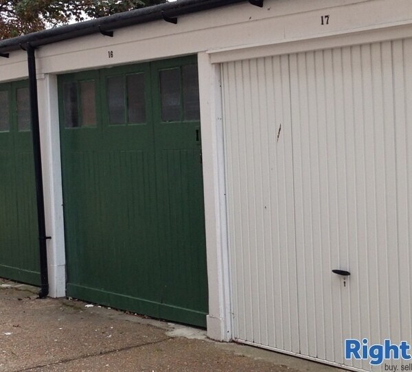 Garage Hove Leasehold Photo 1