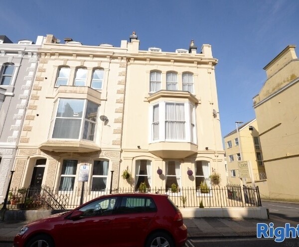 Beautiful Hotel in Plymouth Photo 1