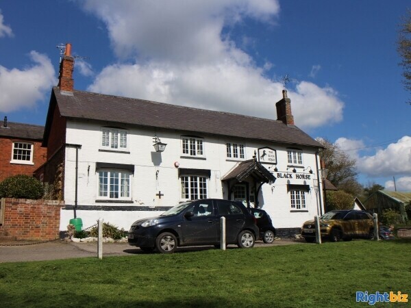 EDGE OF VALE OF BELVOIR - SPACIOUS FOOD LED PUBLIC HOUSE Photo 1