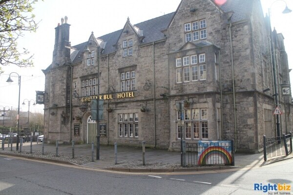BULL HOTEL - BUSY TOWN CENTRE 22 BEDROOM HOTEL CLOSE TO A NUMBER OF BUSY TOURIST ATTRACTIONS Photo 1