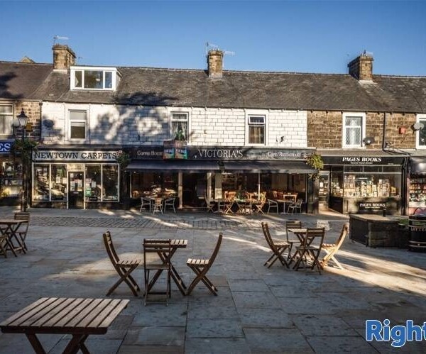 Cafe & Sandwich Bars For Sale in Barnoldswick Photo 1