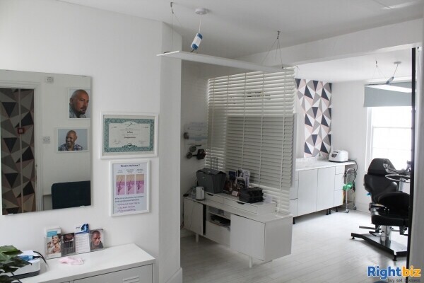 Top Floor Private Office/Studio Space With Restroom, Own Entrance AVAILABLE NOW. Photo 1