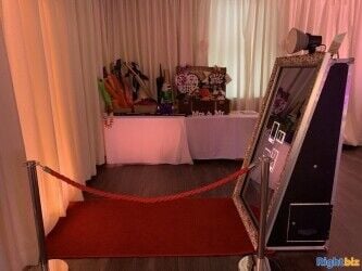 Magic Mirror Photo Booth