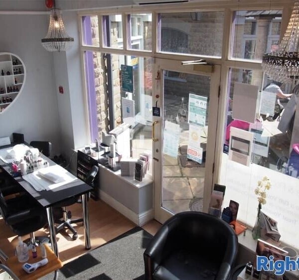 Beauty, Therapy & Tanning For Sale in Ossett Photo 1