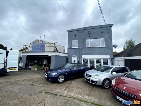 Freehold Garage +Forecourt (~22 cars) +3 Bedroom Detached Property for sale Kirkby in Ashfield Photo 1