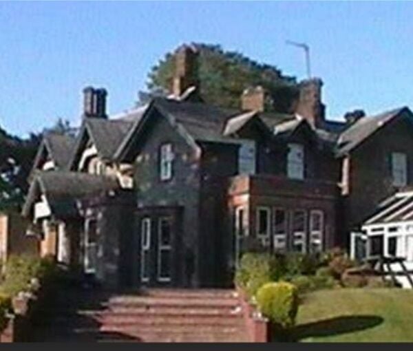 FREEHOLD LICENSED HOTEL/RESTAURANT & FUNCTION VENUE IN 4.5 ACRES NEAR KIRKCUDBRIGHT FREEHOLD LICENSED HOTEL/RESTAURANT & FUNCTION VENUE IN 4.5 ACRES NEAR KIRKCUDBRIGHT
