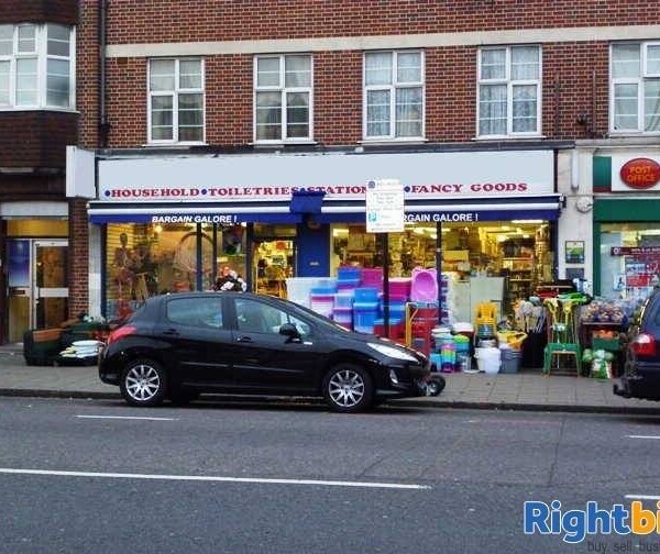 Discount Shop selling Household Toiletries, Household Goods, Stationery, Tools, Gardening Items Etc for Sale Photo 1
