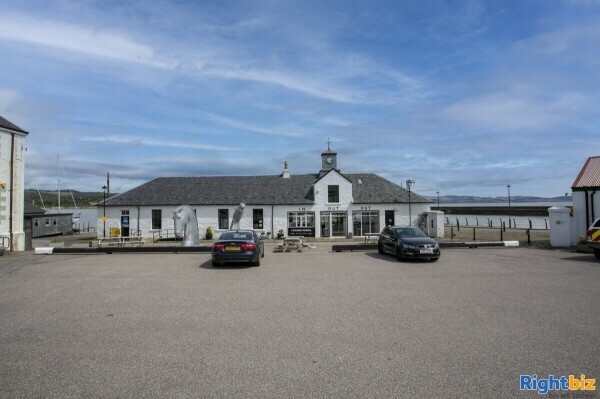 Stunning Well Positioned Cafe Lease Opportunity in Ardrisaig Photo 1
