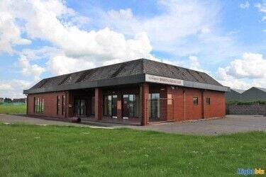NOTTINGHAMSHIRE - 8.5 ACRE FOOTBALL GROUND BOWLS GREEN AND SOCIAL CLUB