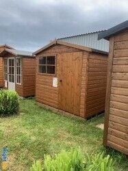 Leasehold shed and garden buildings/cabins retailer
