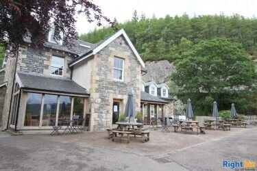 Beautiful Salen Hotel & Luxury Glamping Pods for Sale, Acharacle Beautiful Salen Hotel & Luxury Glamping Pods for Sale, Acharacle