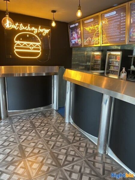 Leasehold gourmet burger takeaway for sale in Leeds Photo 1