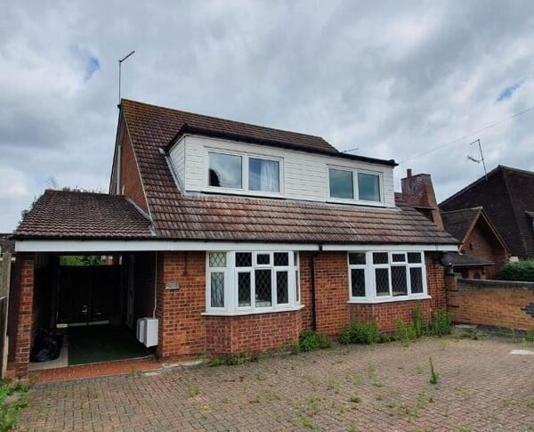 FORMER CHILDCARE FACILITY WITH 4/5 BEDS WITH C2 PLANNING (CHILDCARE) AVAILABLE ON FRI LEASE Photo 1
