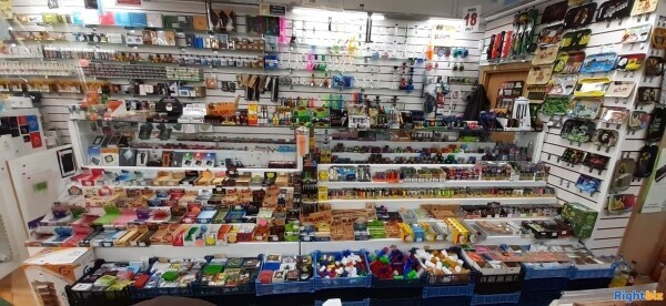 Reading (NWP8142) Mobile Shop & Off Licence Photo 1