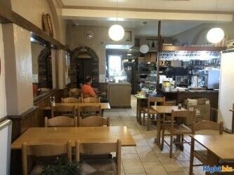 Italian Pizza and pasta restaurant for sale with 2 bad flat in EAST GRINSTEAD